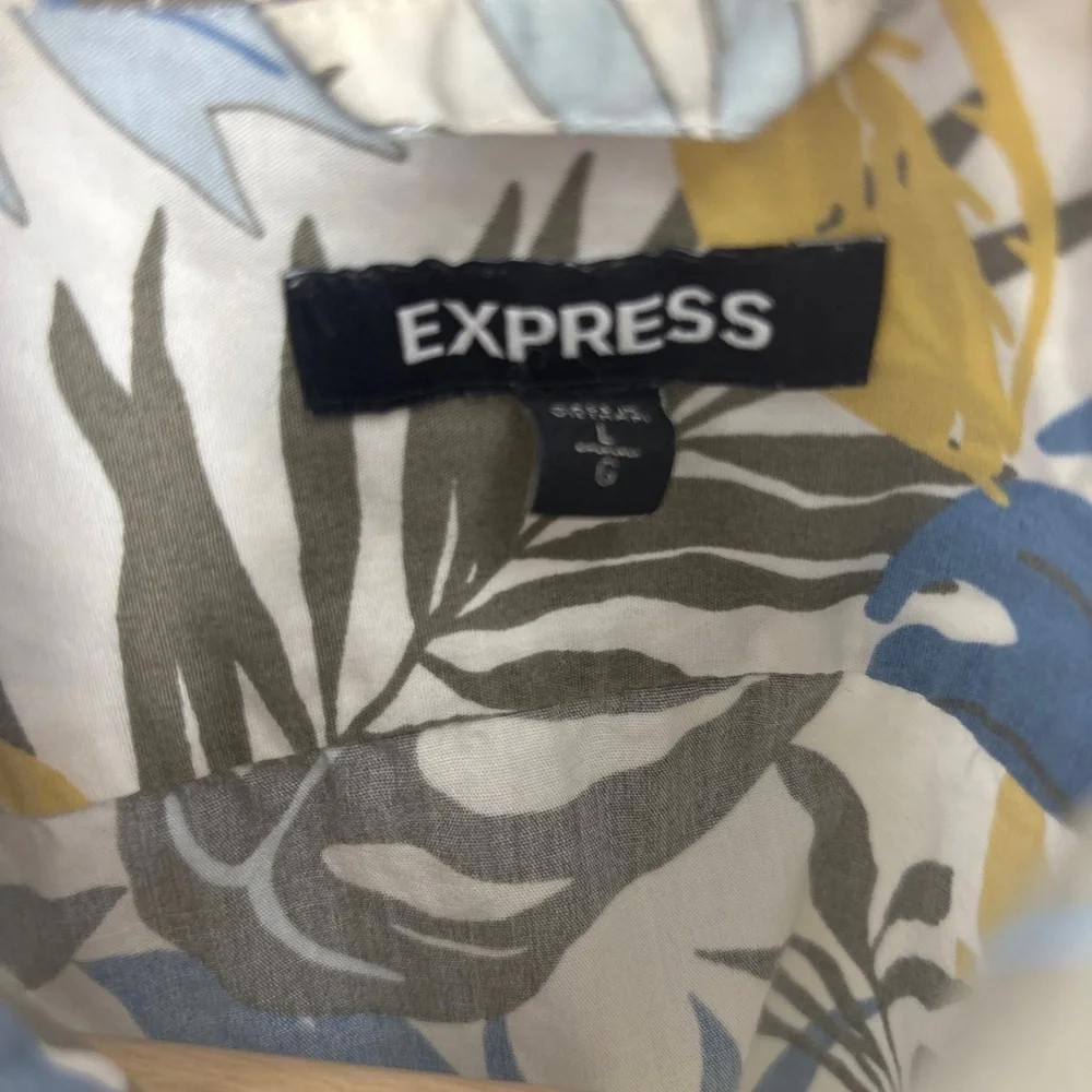 Express Hawaiian Shirt Mens Button Front Yellow /Blue - Large - Picture 3 of 7